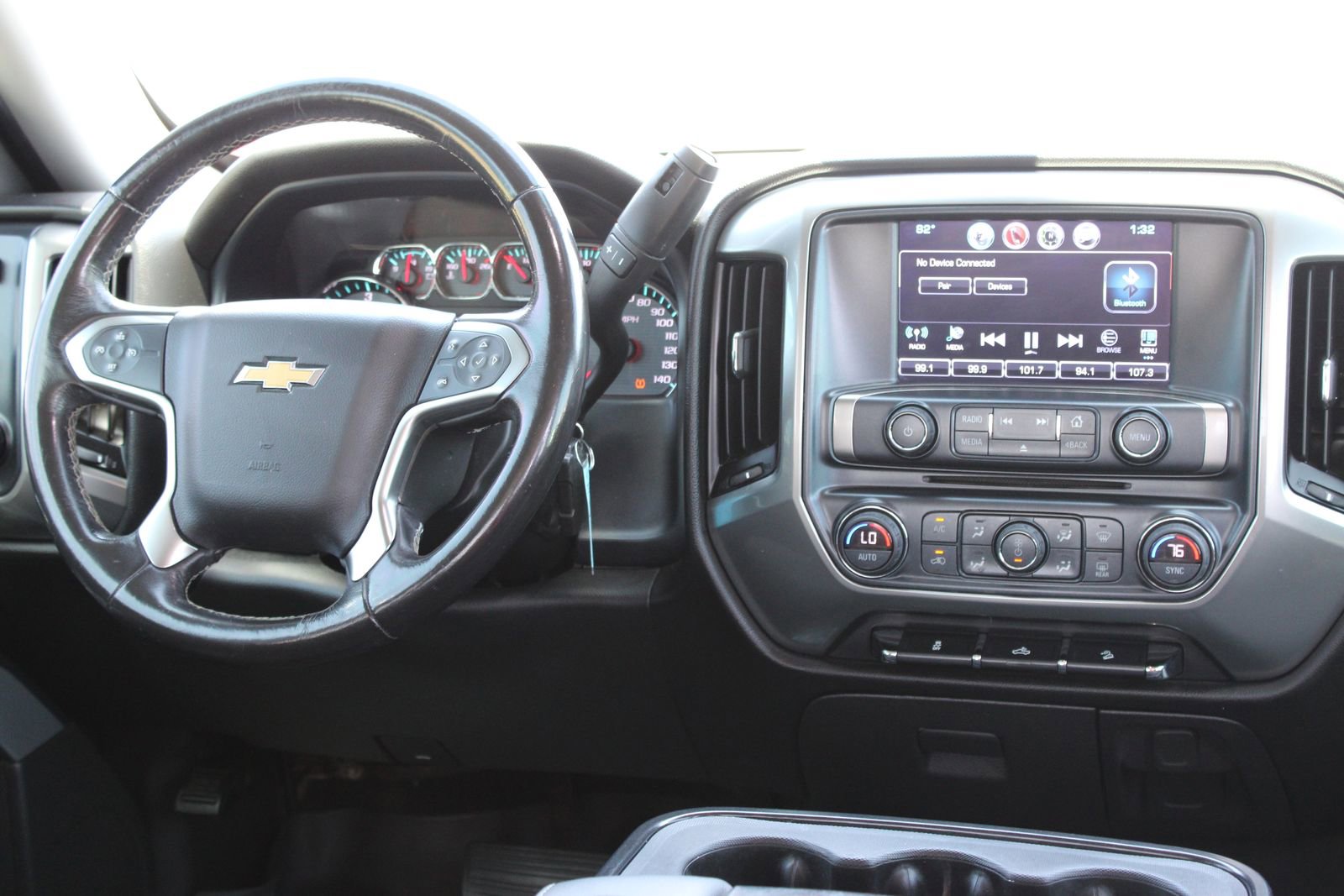 Used 2018 Chevrolet Silverado 1500 LT w/ All Star Edition AWD/4WD image 24
