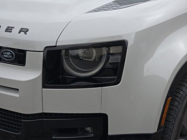 New 2026 Land Rover Defender 110 X-Dynamic SE AWD/4WD image 21