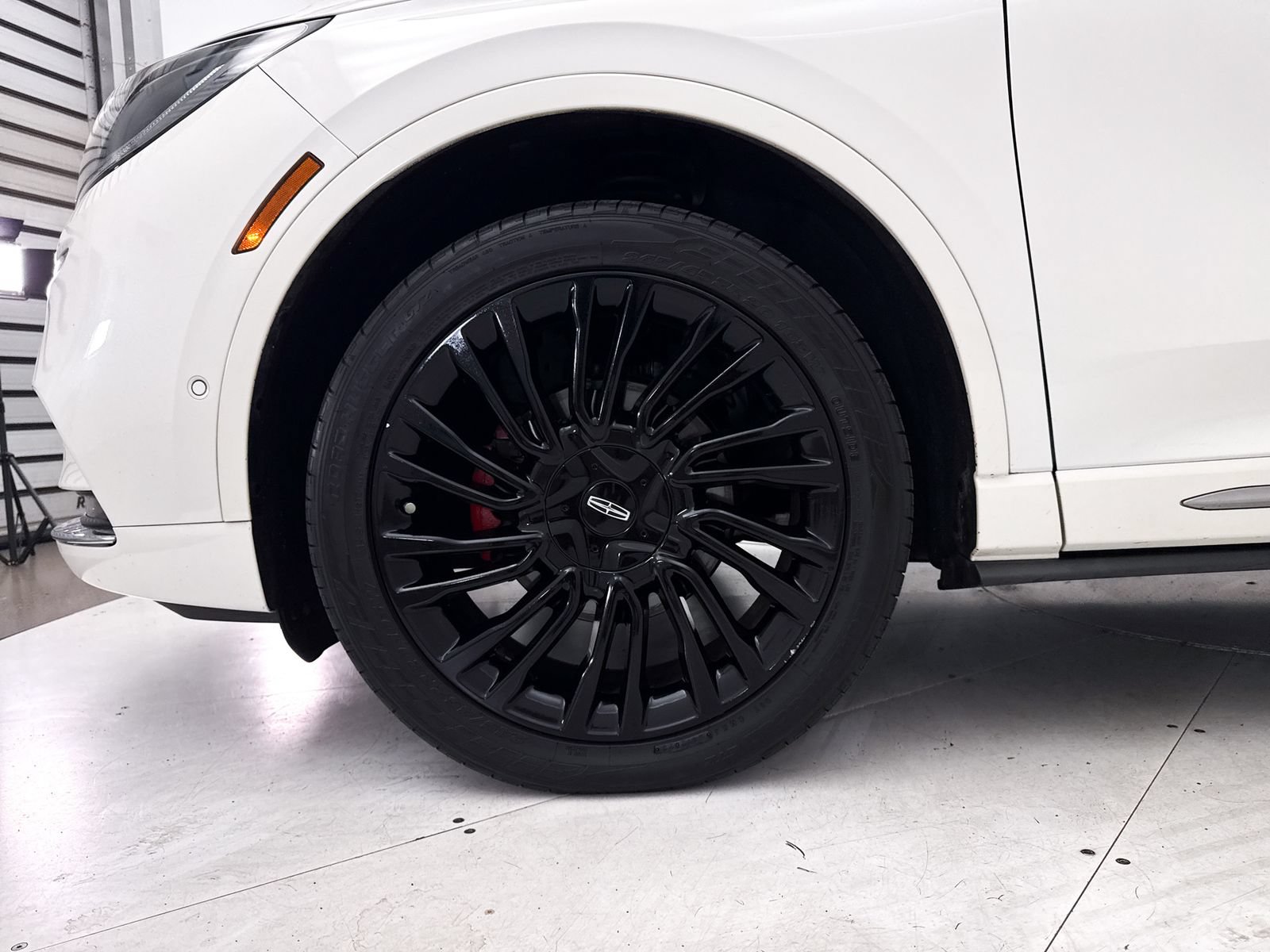 Used 2020 Lincoln Corsair Reserve AWD/4WD image 17