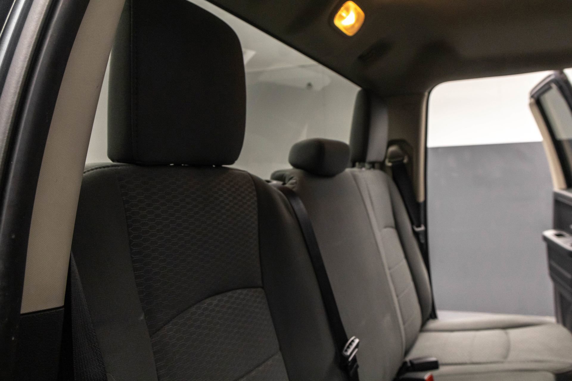 Used 2014 RAM 1500 Express image 33