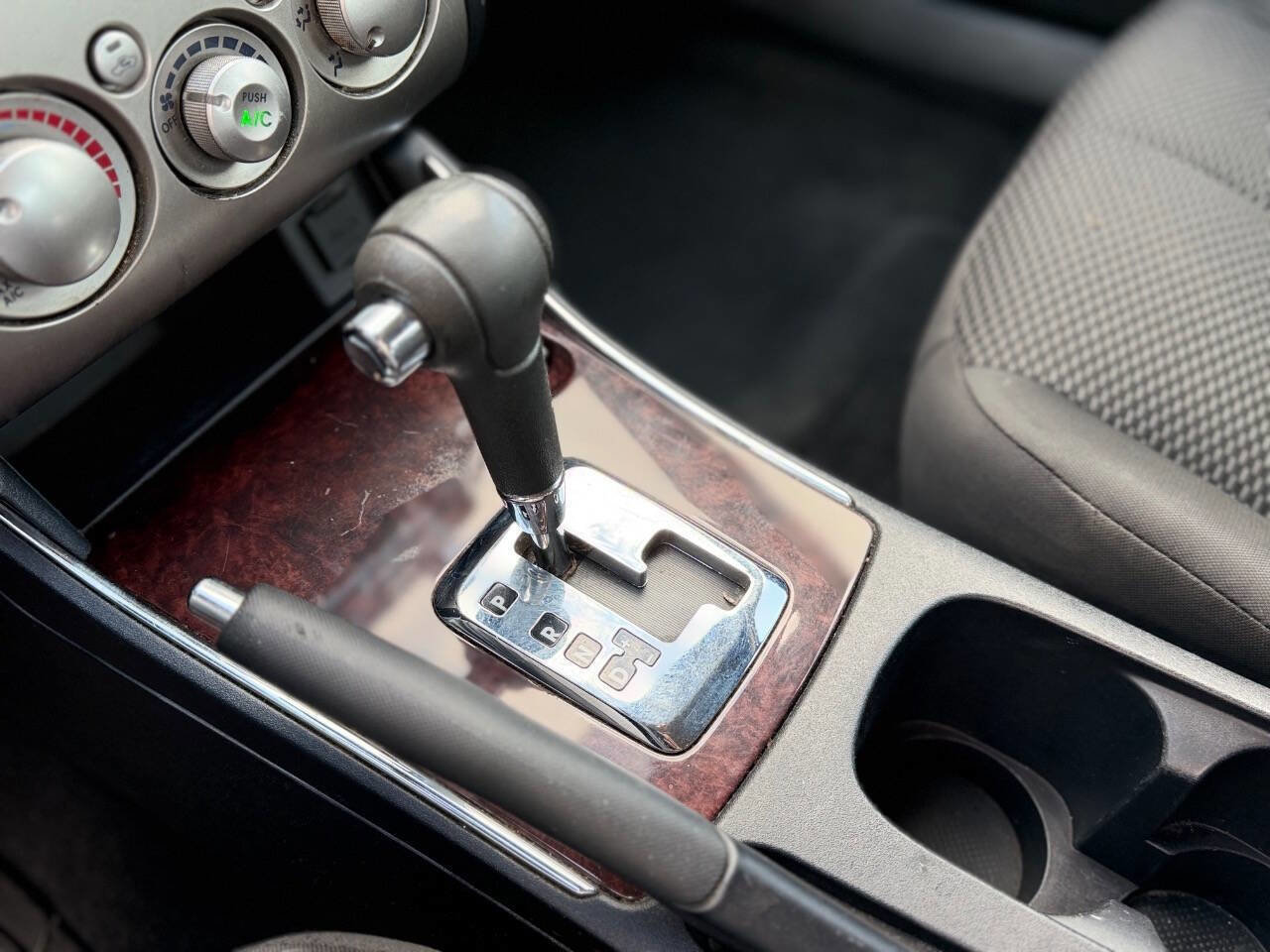 Used 2012 Mitsubishi Galant SE FWD image 19