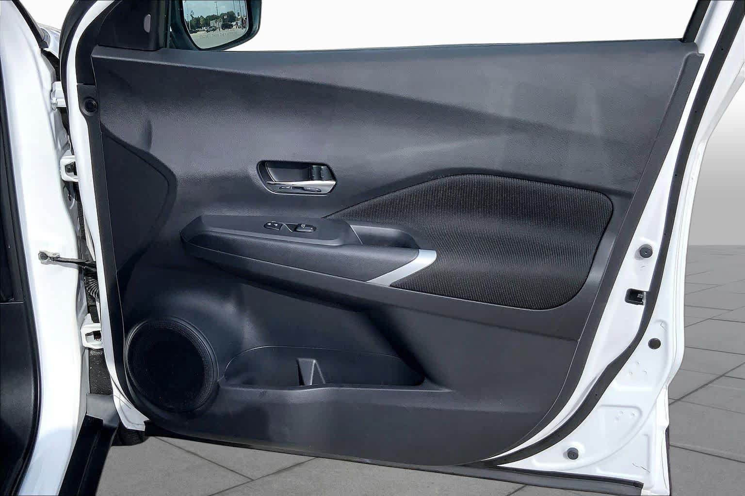 Used 2023 Nissan Kicks SV FWD image 22