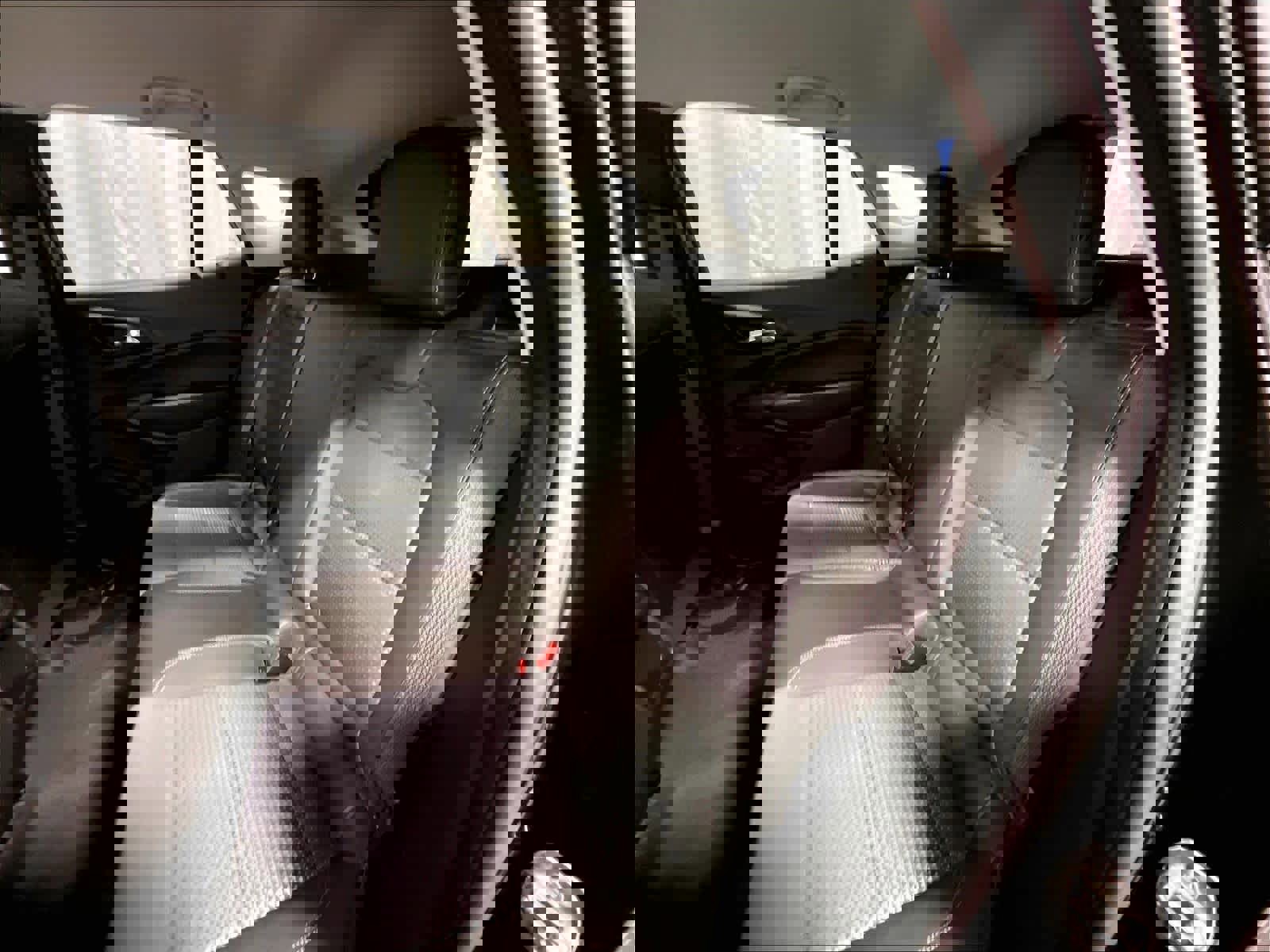 Used 2025 Chevrolet Trax LT w/ LT Convenience Package image 15