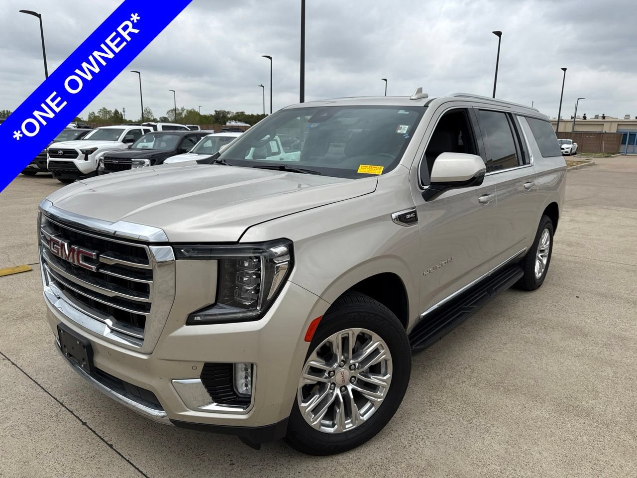 Used 2023 GMC Yukon XL SLT w/ SLT Luxury Package