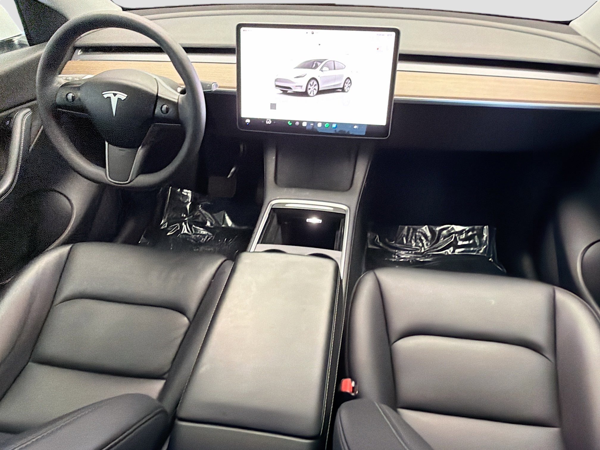 Used 2022 Tesla Model Y Long Range image 12