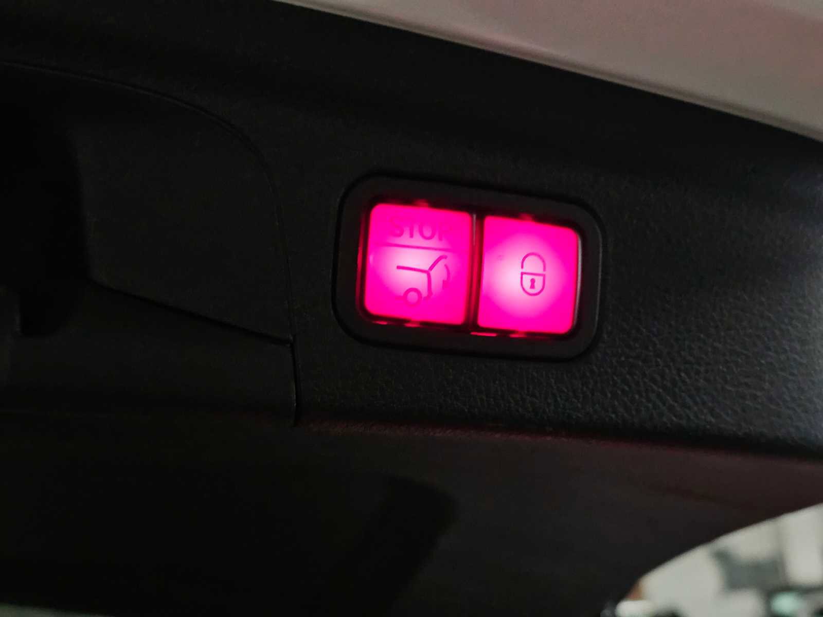 Used 2022 Mercedes-Benz GLE 350 w/ AMG Line Exterior image 19