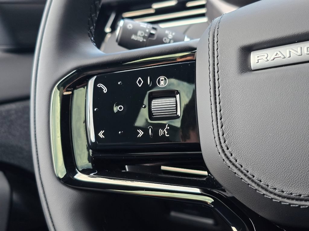 New 2026 Land Rover Range Rover Sport Dynamic SE AWD/4WD image 16