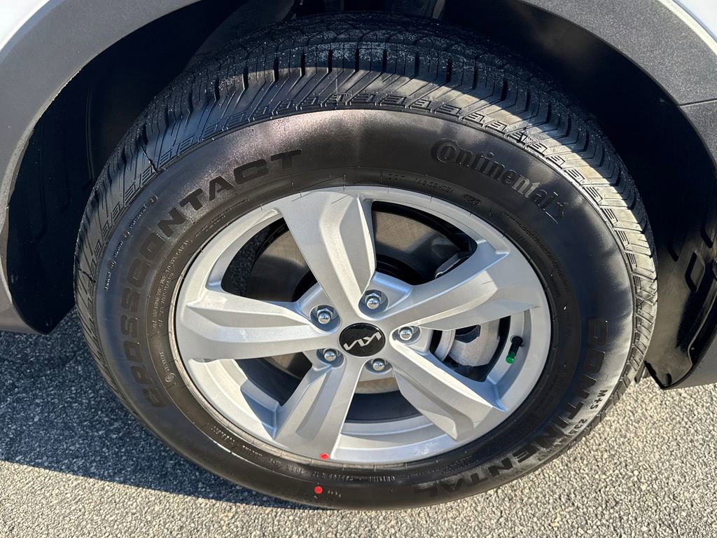 New 2026 Kia Sorento LX image 12