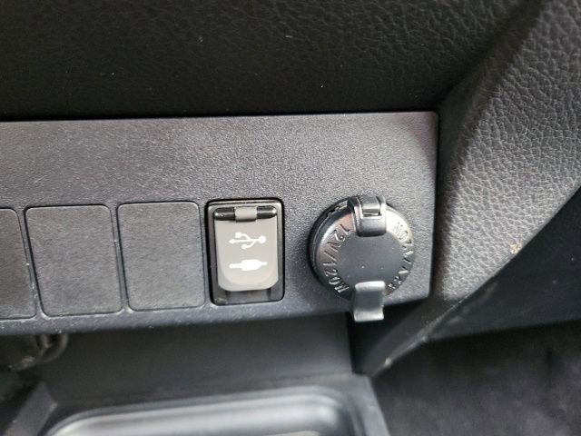 Used 2017 Toyota RAV4 XLE image 20