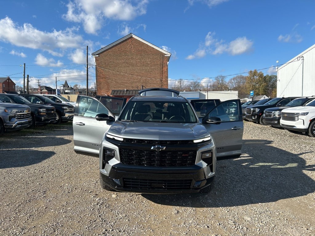 Used 2024 Chevrolet Traverse RS image 30