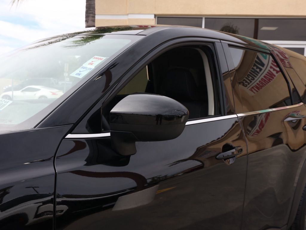 Used 2025 Nissan Pathfinder S w/ Cargo Package image 12