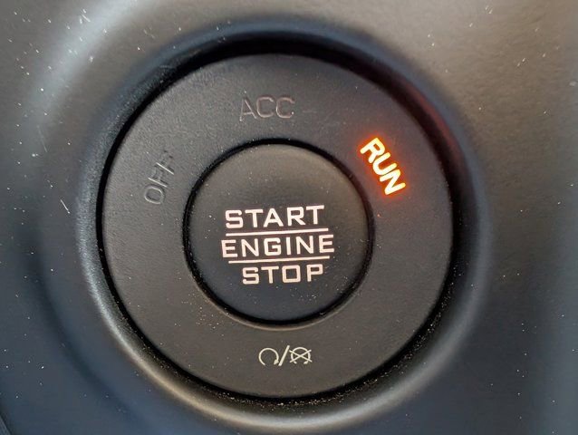 Used 2023 Jeep Gladiator Rubicon w/ Cold Weather Group image 23