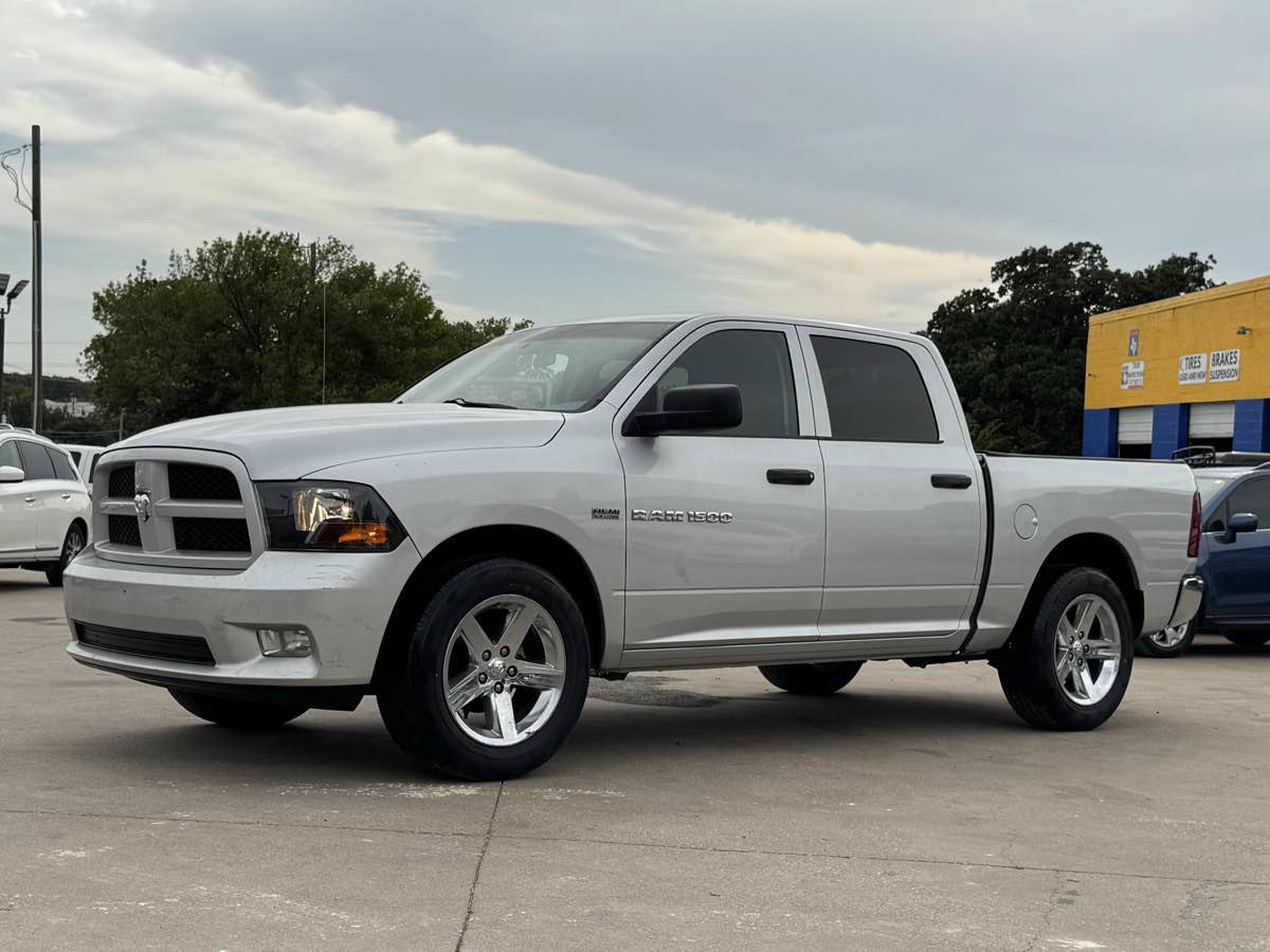 Used 2012 RAM 1500 Express w/ ST Popular Equipment Group RWD image 29