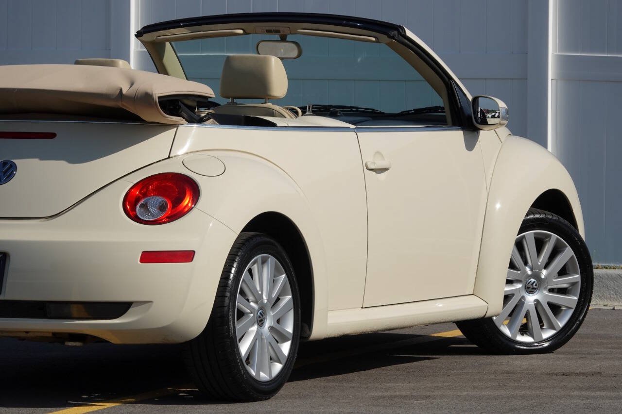 Used 2008 Volkswagen Beetle SE FWD image 54