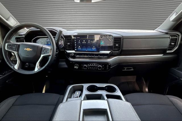 Used 2024 Chevrolet Silverado 1500 LT AWD/4WD image 8