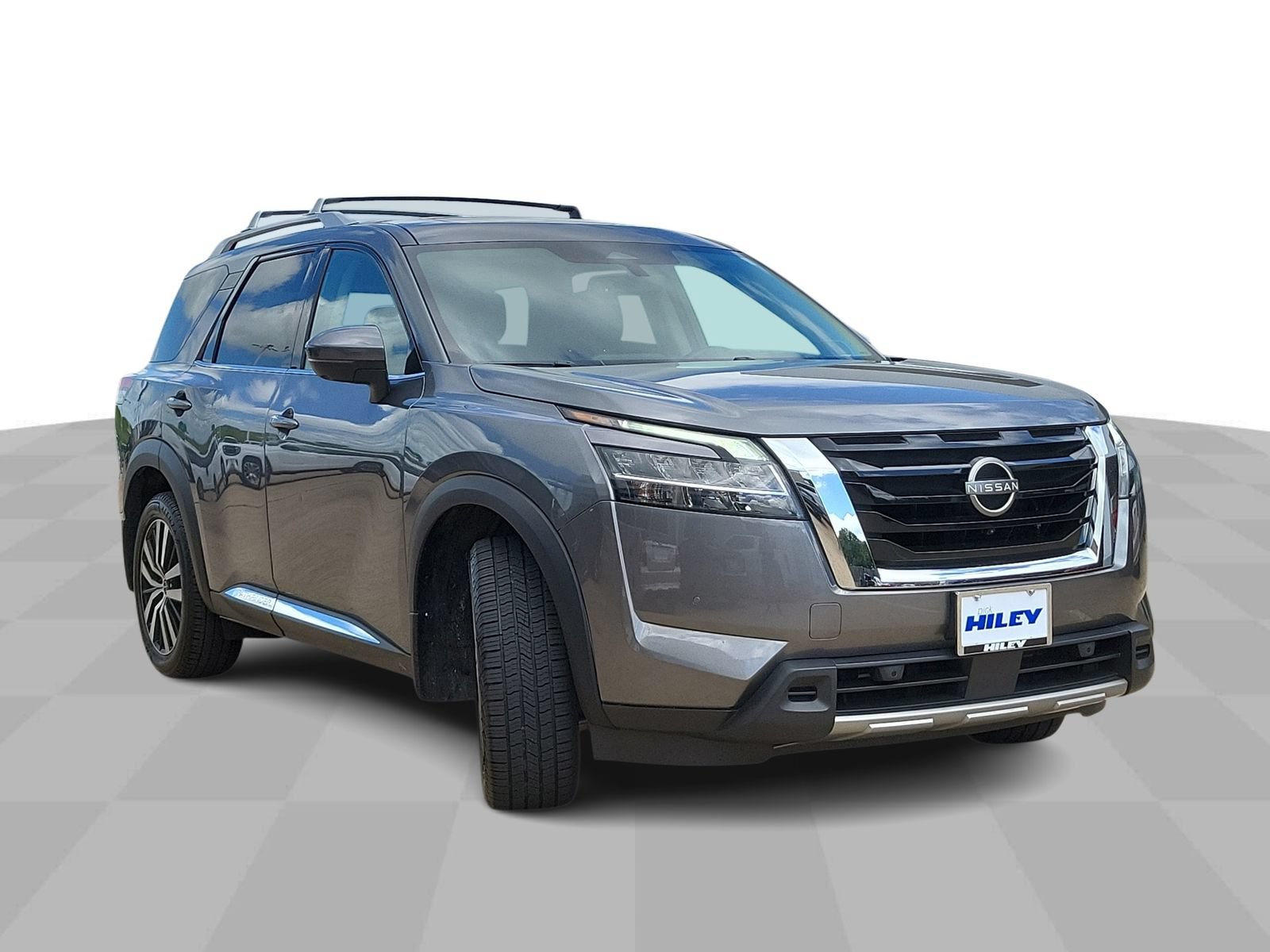 Used 2023 Nissan Pathfinder Platinum AWD/4WD image 2