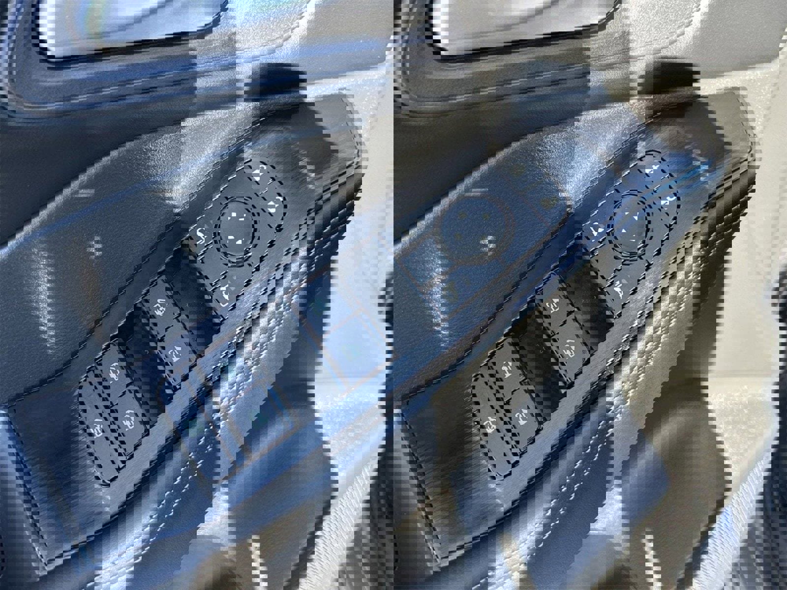 New 2026 Nissan Rogue SV image 29