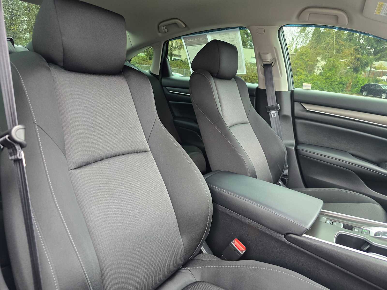 Used 2022 Honda Accord Hybrid image 11