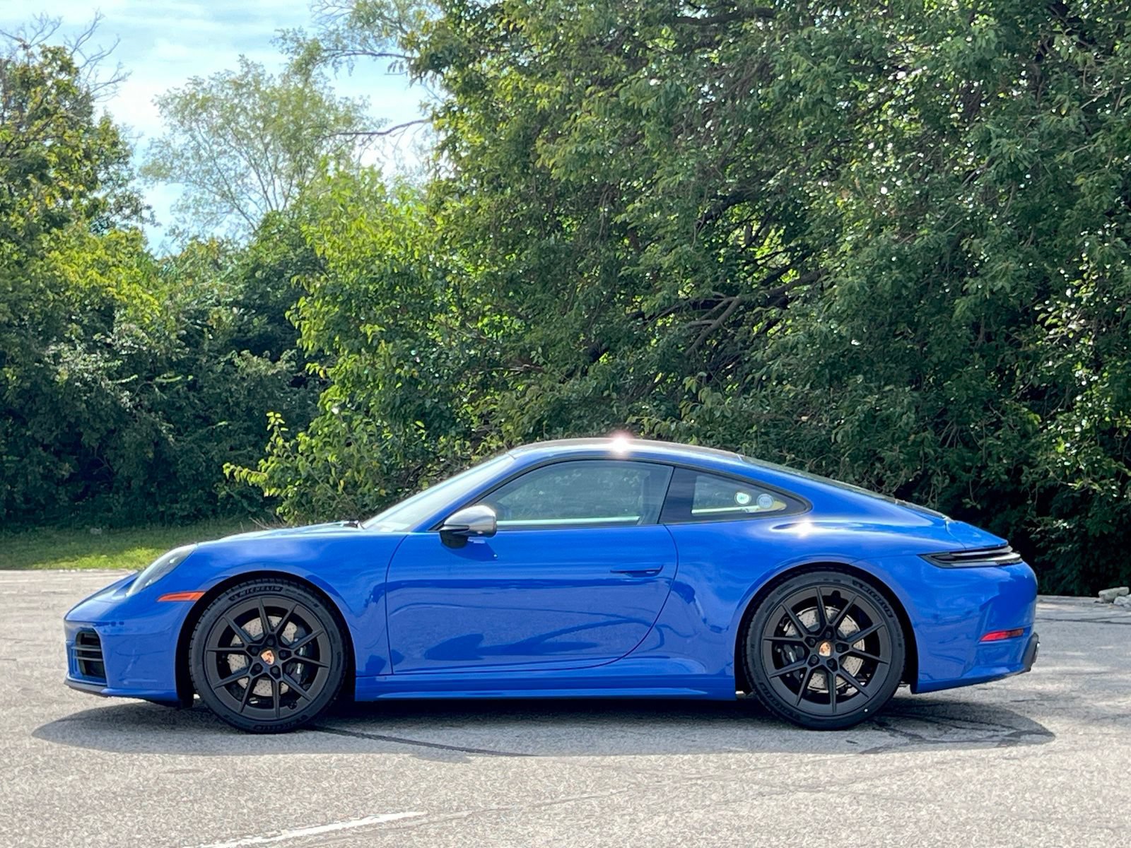 New 2026 Porsche 911 Carrera T RWD image 2