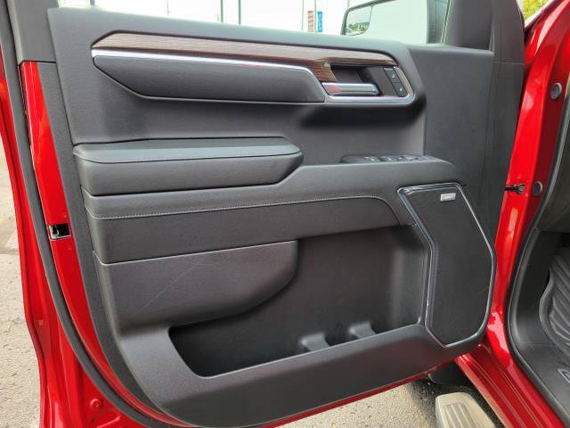 Used 2024 Chevrolet Silverado 1500 RST w/ Convenience Package II AWD/4WD image 6