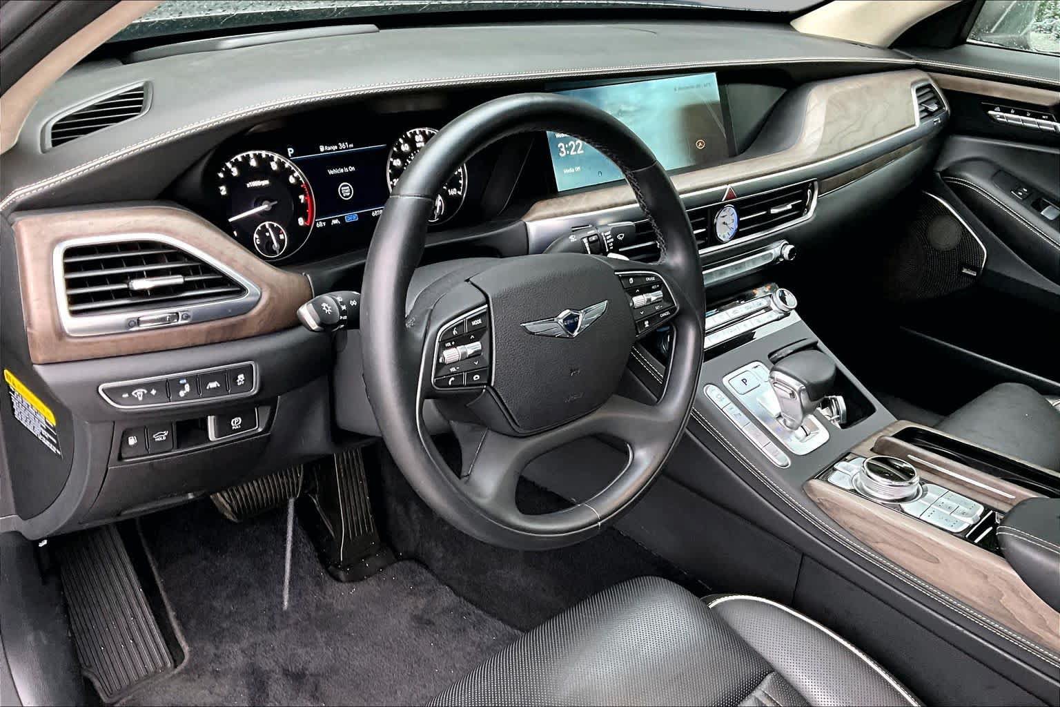Used 2021 Genesis G90 3.3T Premium AWD/4WD image 17