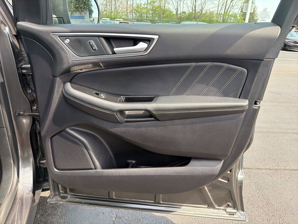 Used 2019 Ford Edge ST w/ Convenience Package AWD/4WD image 26