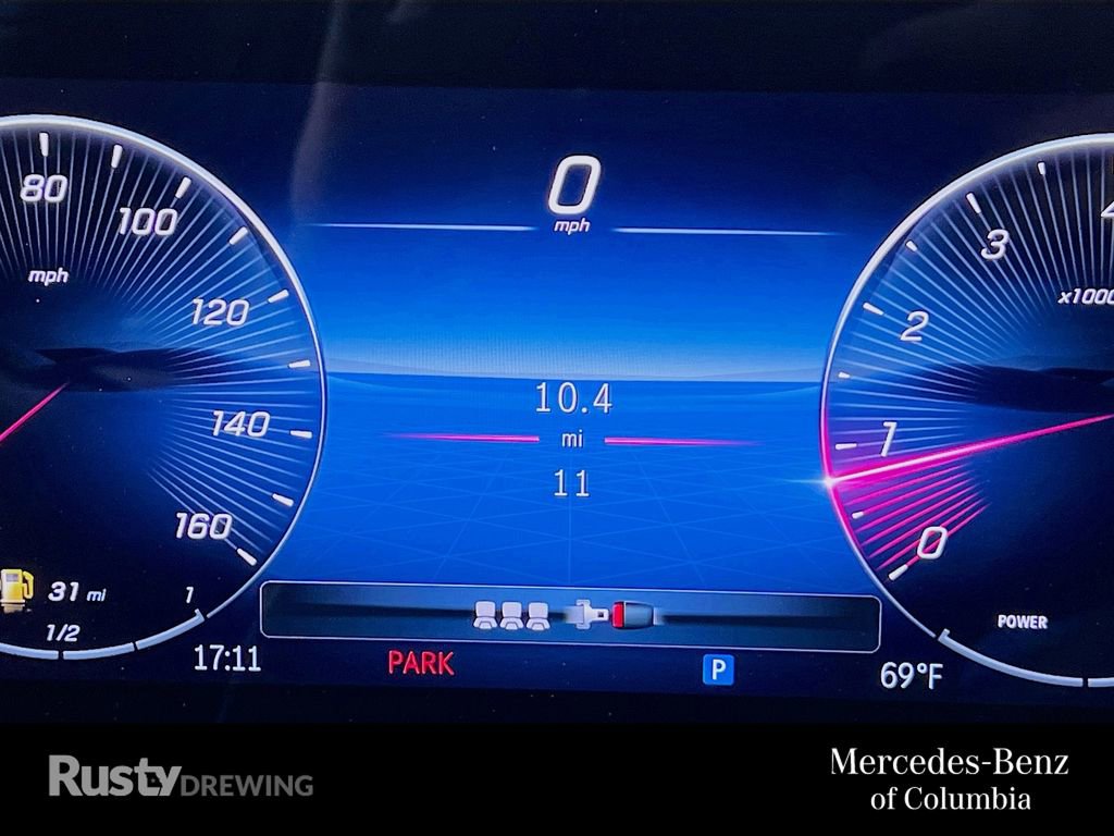 Used 2025 Mercedes-Benz GLA 250 4MATIC image 13