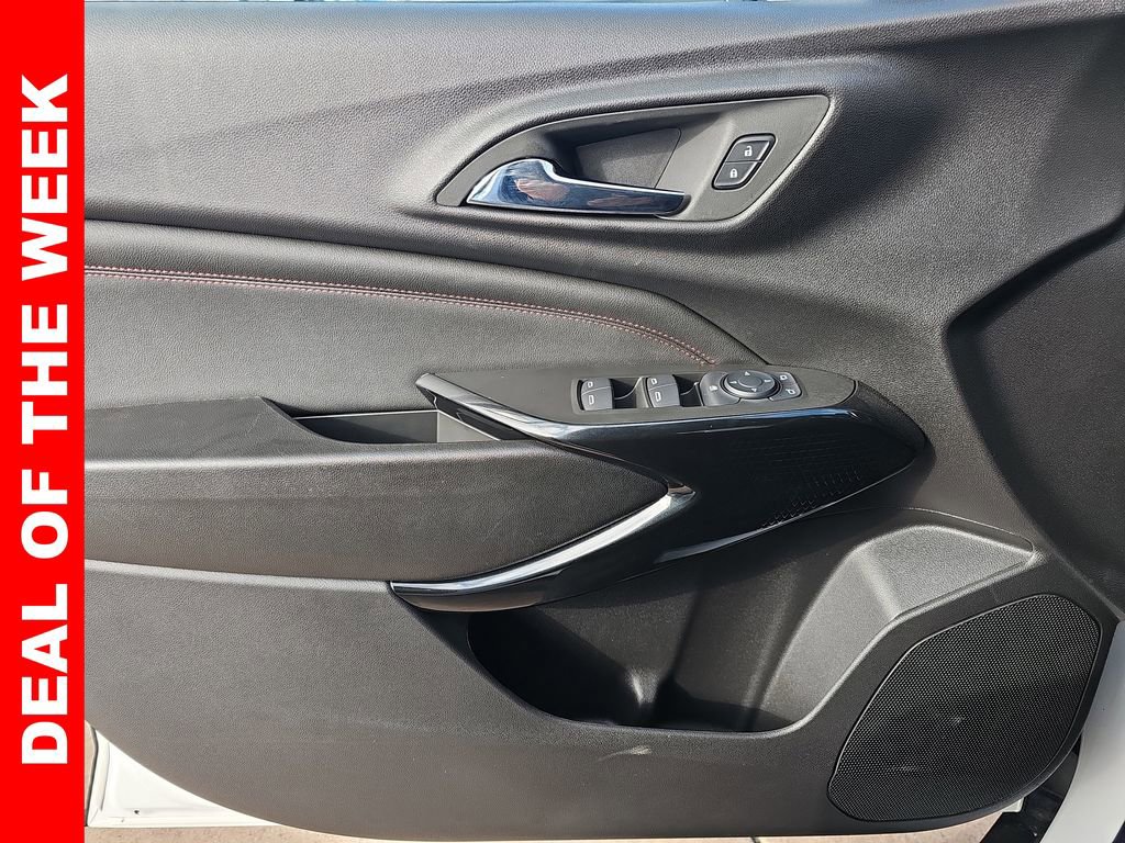 New 2025 Chevrolet Trax RS w/ Sunroof Package image 25