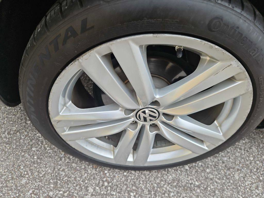 Used 2012 Volkswagen Eos Lux FWD image 33