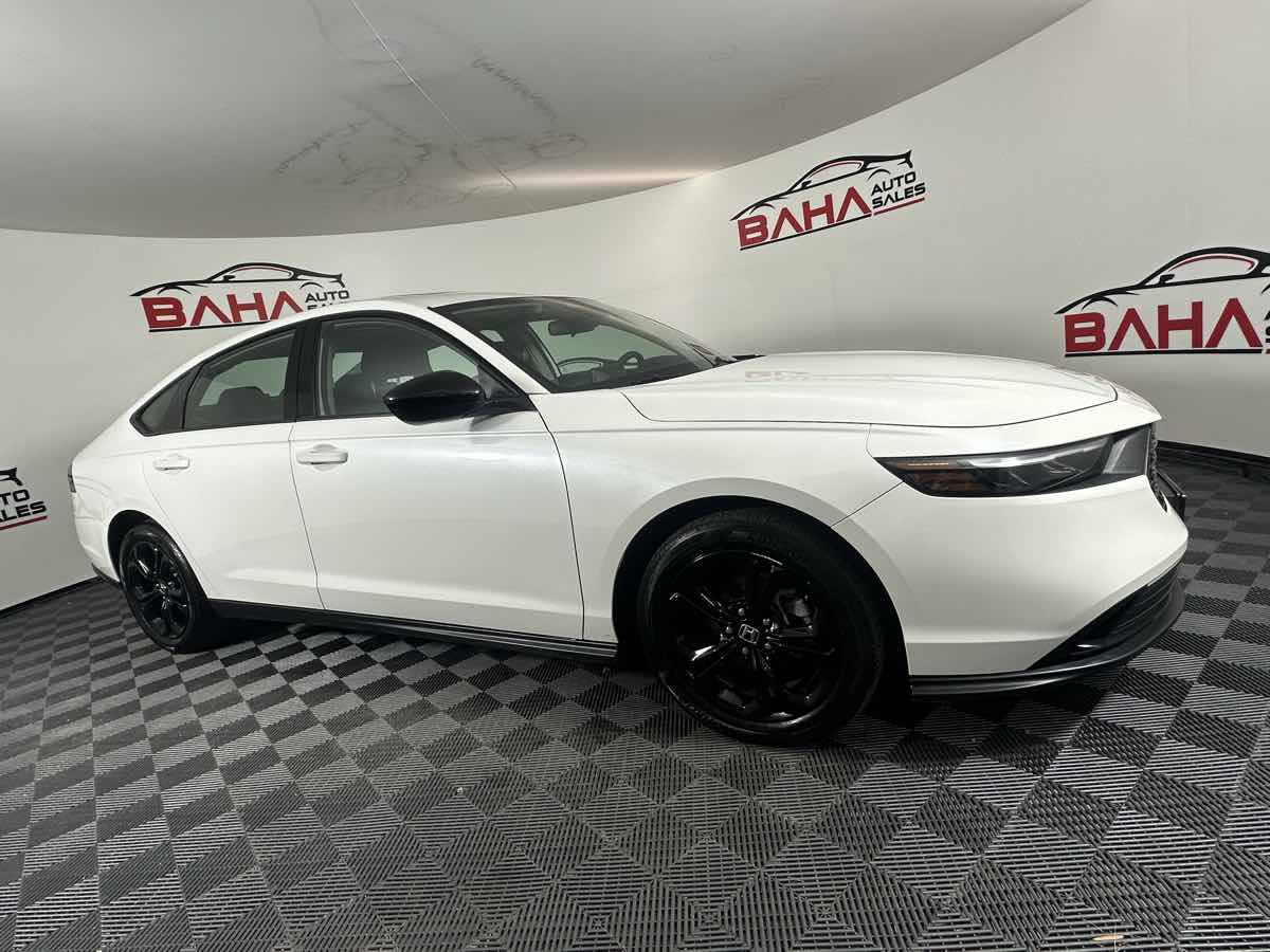 Used 2025 Honda Accord SE image 13