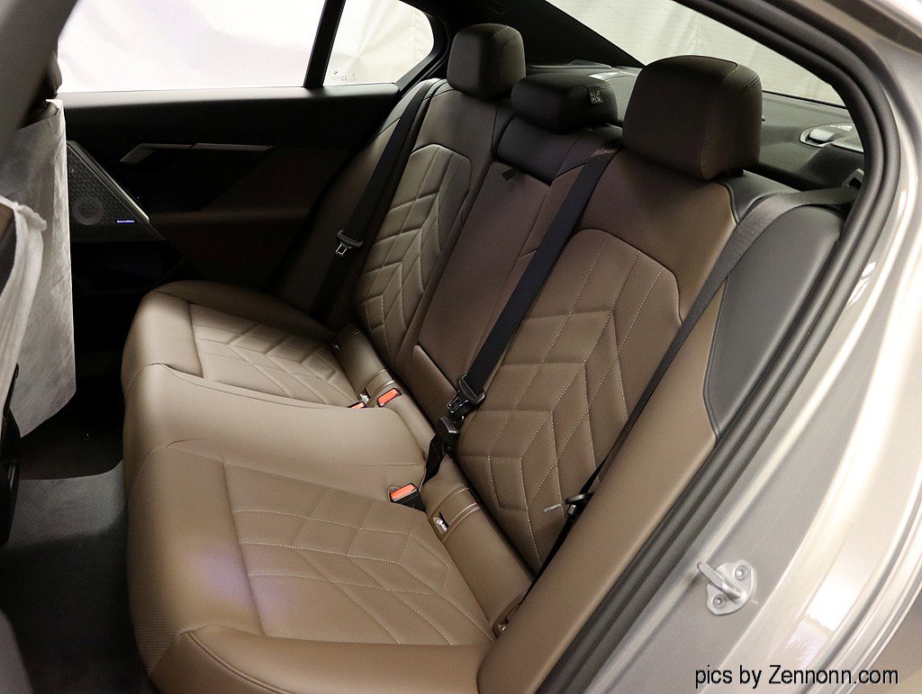 New 2026 BMW 530i xDrive w/ Premium Package image 12