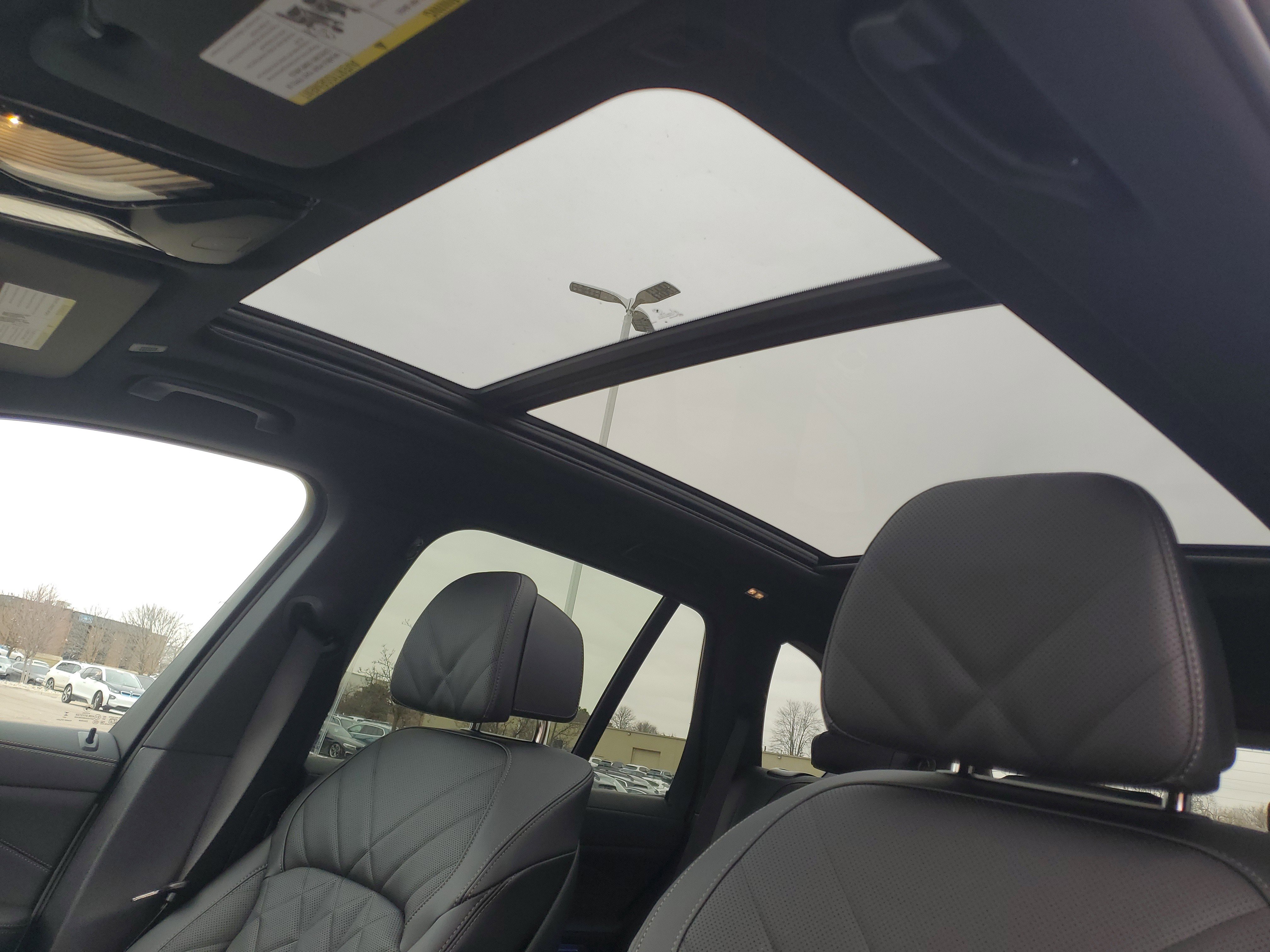 New 2026 BMW X5 xDrive50e image 8
