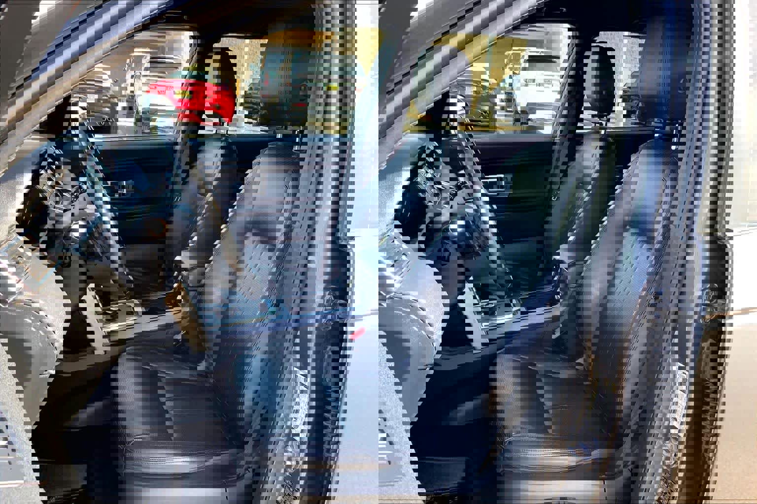 Certified 2019 Land Rover Discovery Sport SE image 6