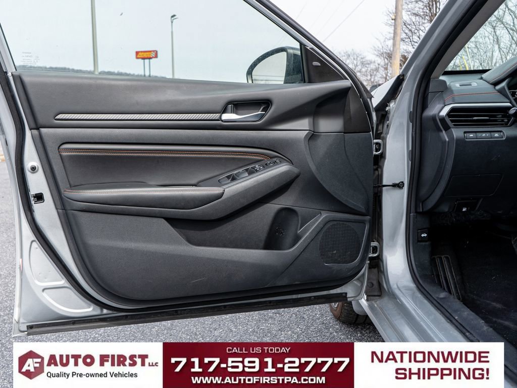 Used 2022 Nissan Altima 2.5 SR image 9