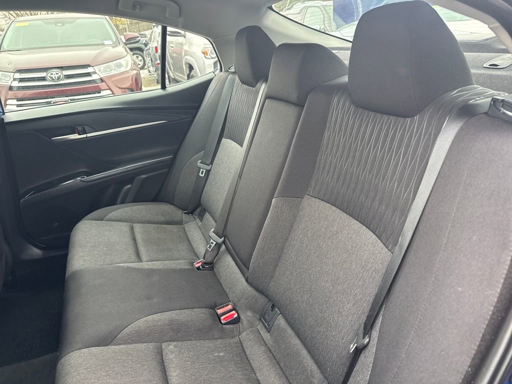Used 2025 Toyota Camry XSE image 33