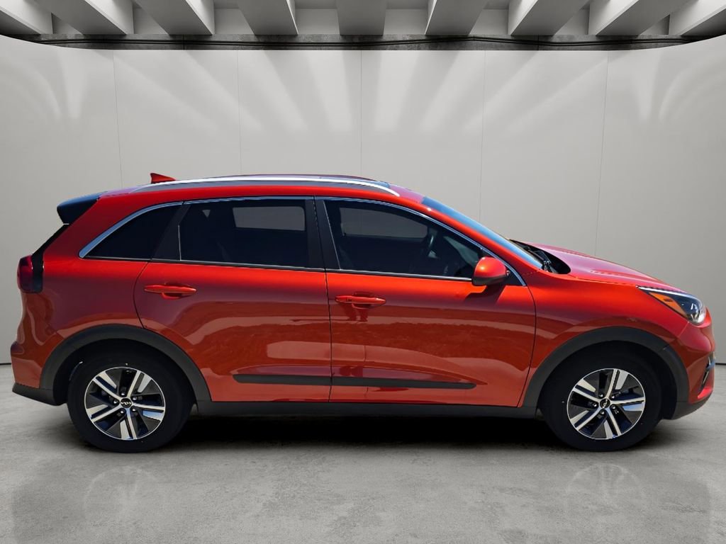 Used 2022 Kia Niro LXS FWD image 6