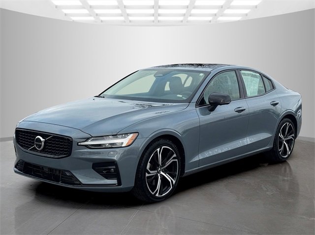 Used 2024 Volvo S60 B5 Plus image 3