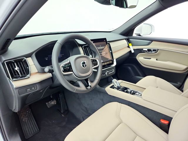 New 2026 Volvo XC90 T8 Plus w/ Protection Package Premier image 16
