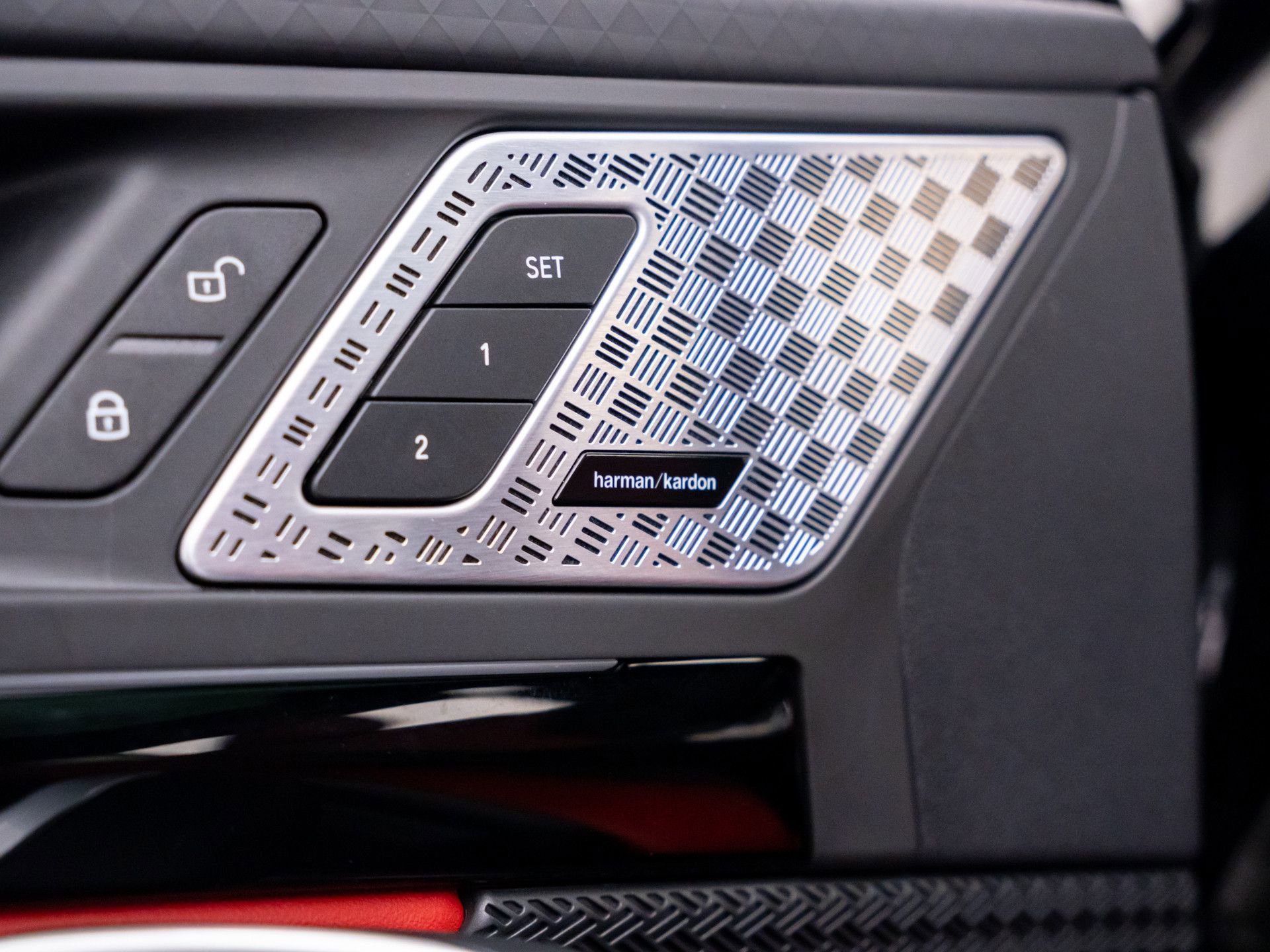 Certified 2025 BMW X2 xDrive28i image 15