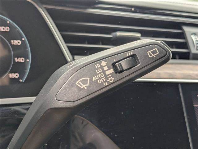 Used 2019 Audi e-tron Prestige w/ Prestige Package image 7