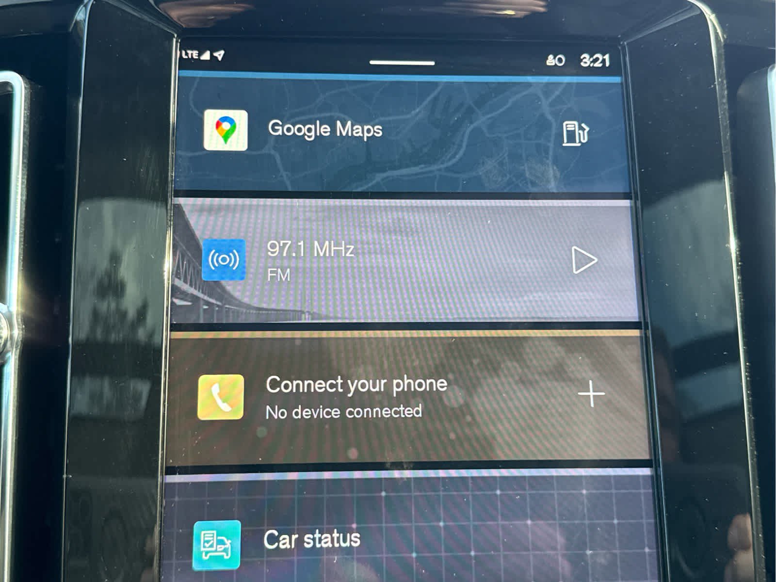 Certified 2023 Volvo XC40 B4 Plus w/ Driver Assist Package image 66