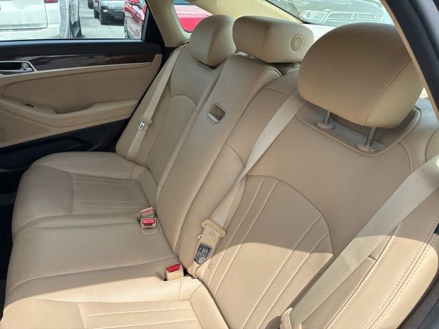 Used 2015 Hyundai Genesis 3.8 RWD image 14