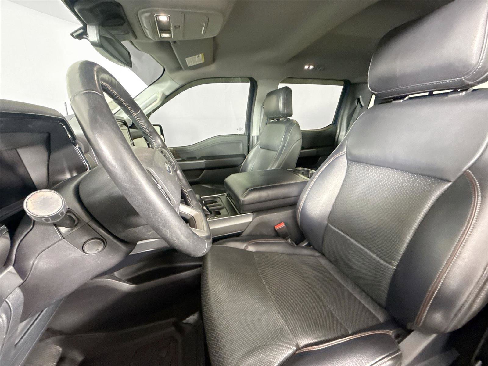 Used 2021 Ford F150 Lariat w/ Equipment Group 502A High AWD/4WD image 3