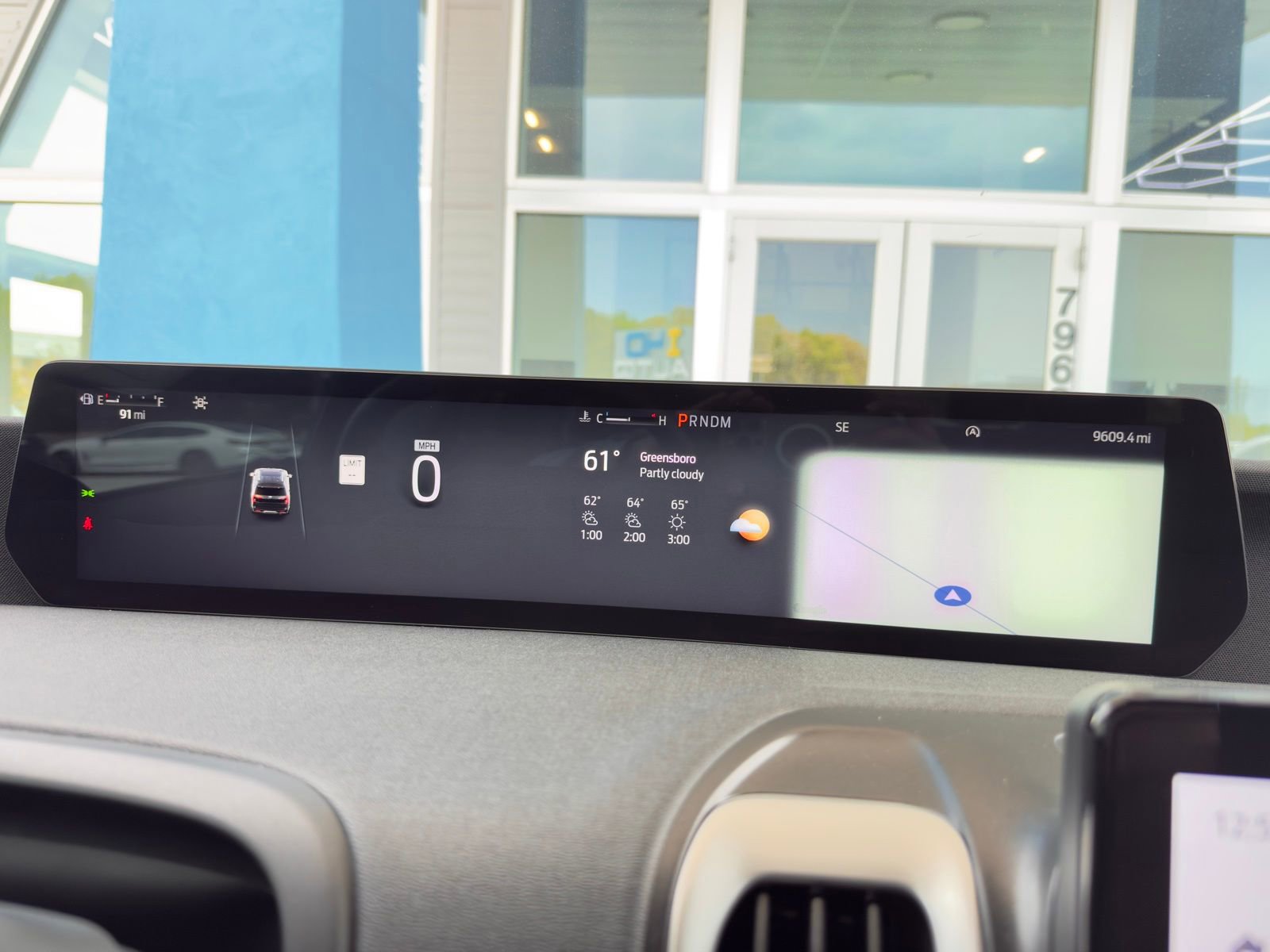 Used 2025 Ford Expedition Active image 41