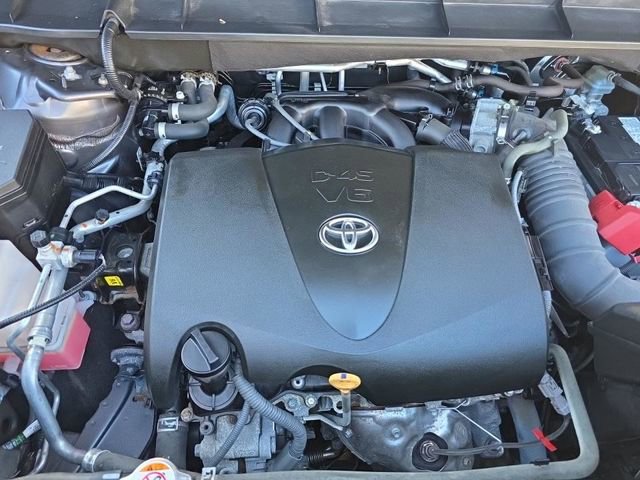 Used 2021 Toyota Highlander LE image 13