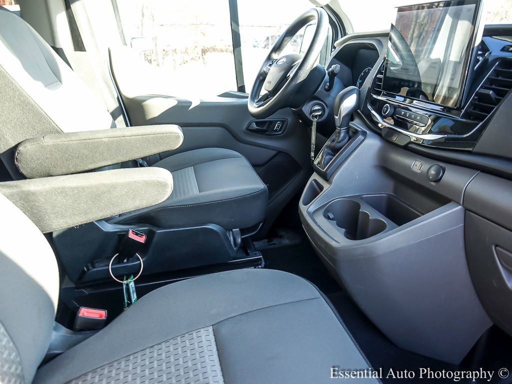 Used 2023 Ford Transit 350 XLT image 24