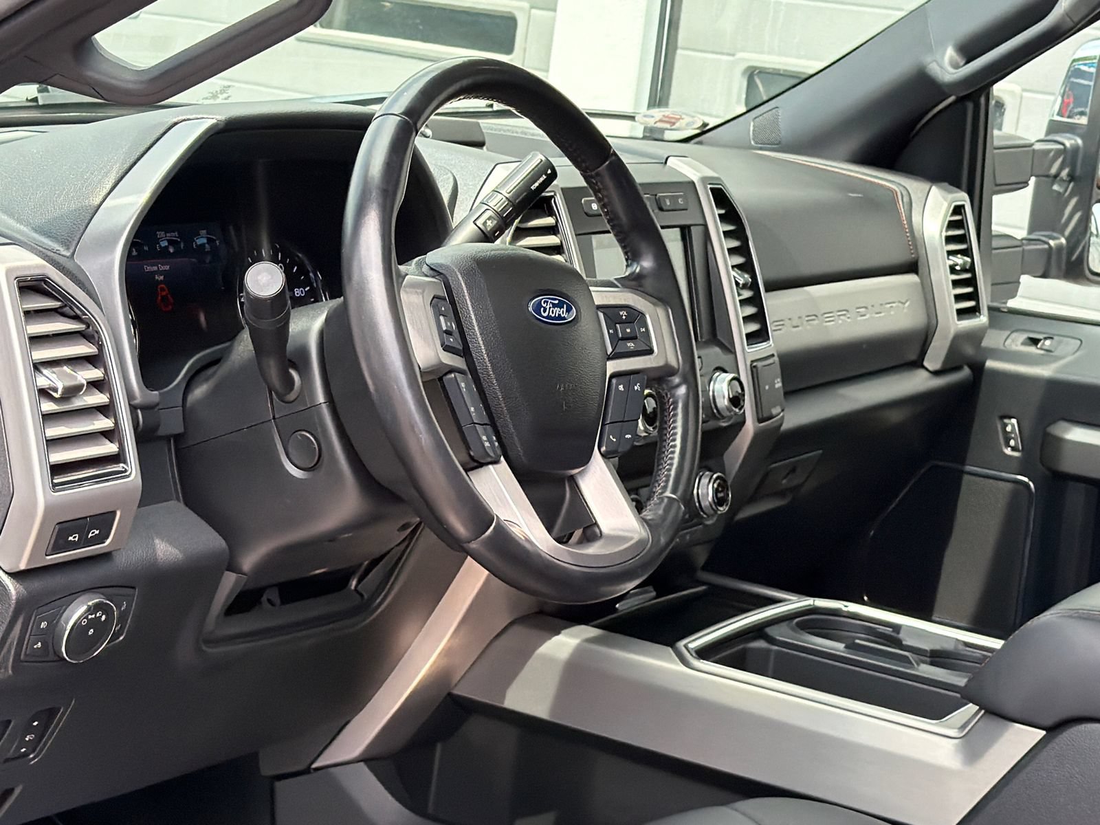 Used 2019 Ford F350 Platinum w/ Platinum Ultimate Package AWD/4WD image 20