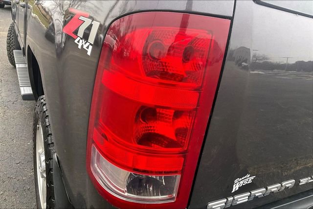 Used 2011 GMC Sierra 2500 SLT image 28
