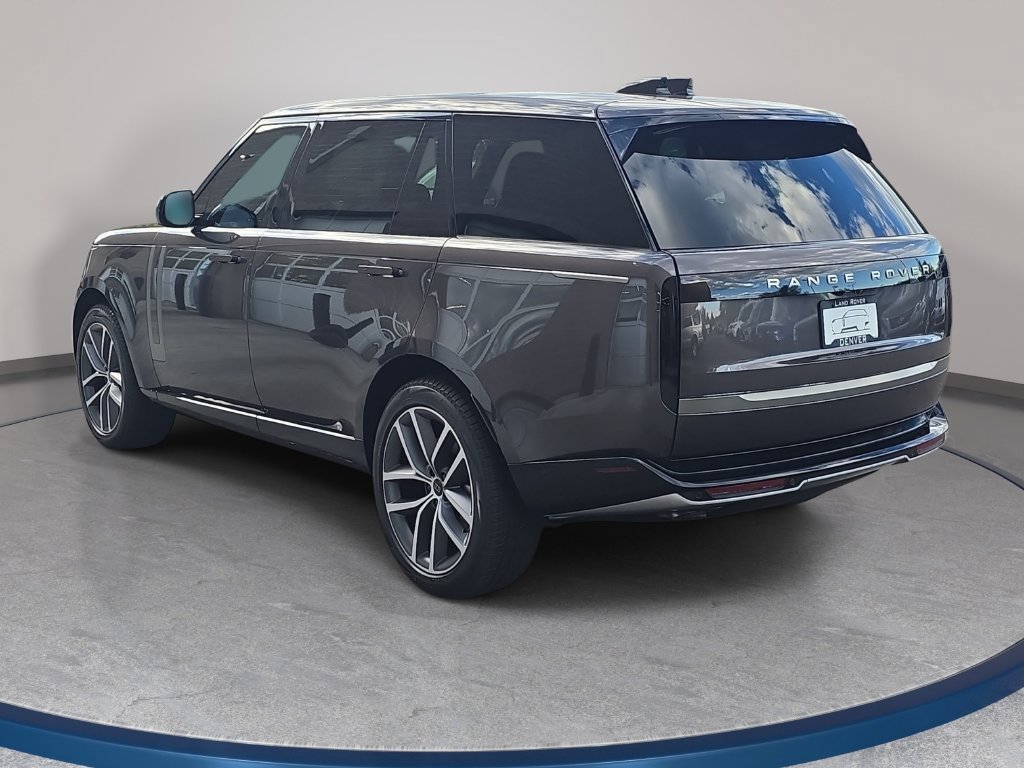 New 2027 Land Rover Range Rover Long Wheelbase SE AWD/4WD image 7