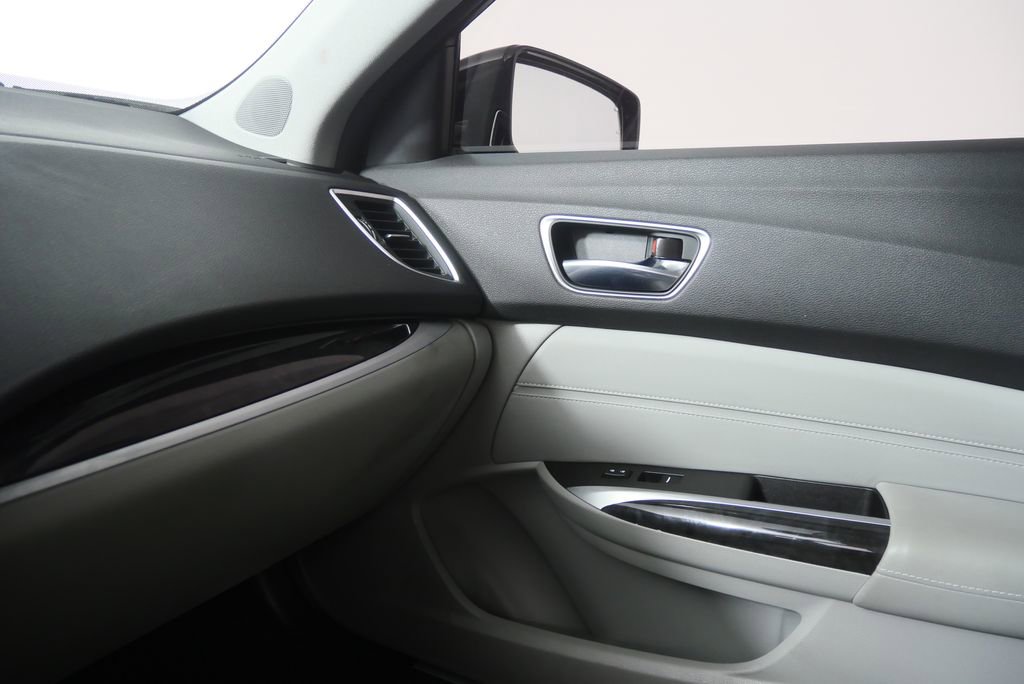 Used 2019 Acura TLX FWD image 23
